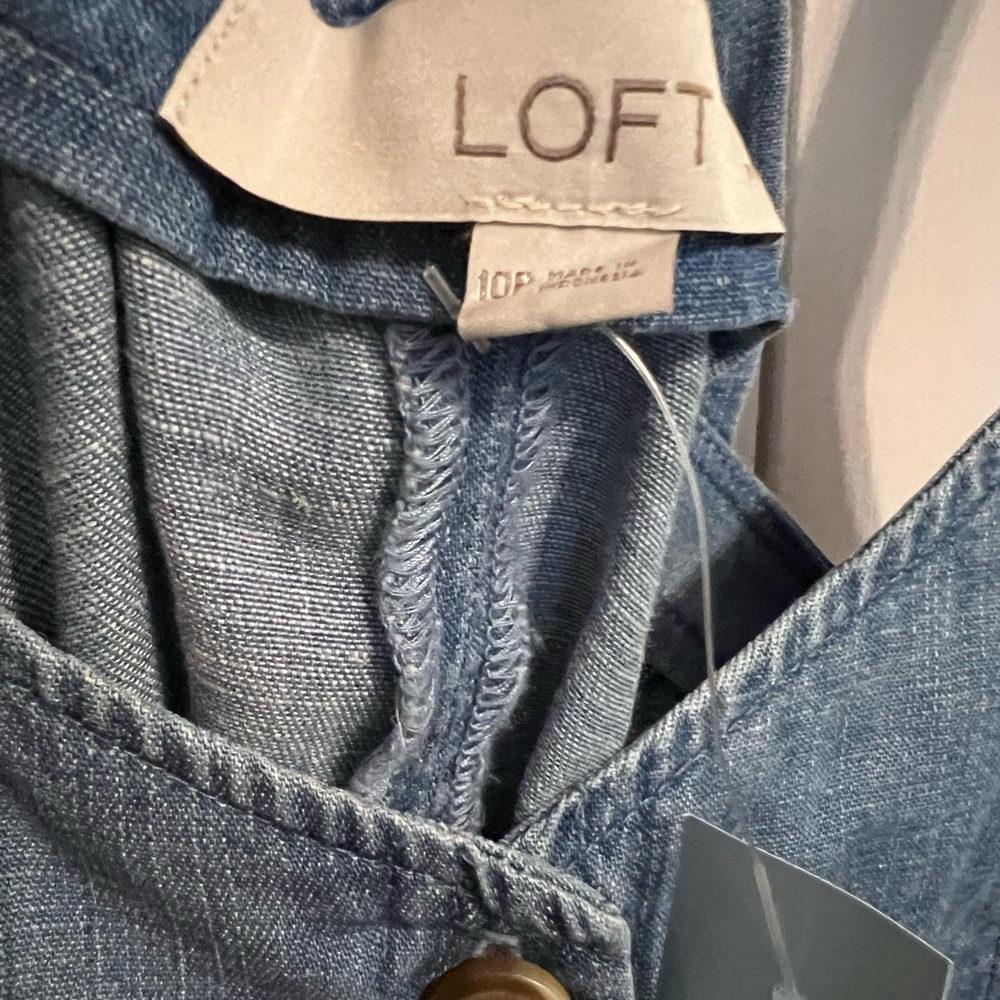 LOFT Chambray Light Blue Denim Dress. NWT size 10P - Picture 5 of 9